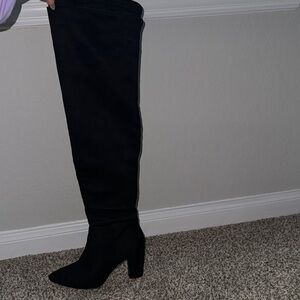Elegant Black Women's Knee-High Boots